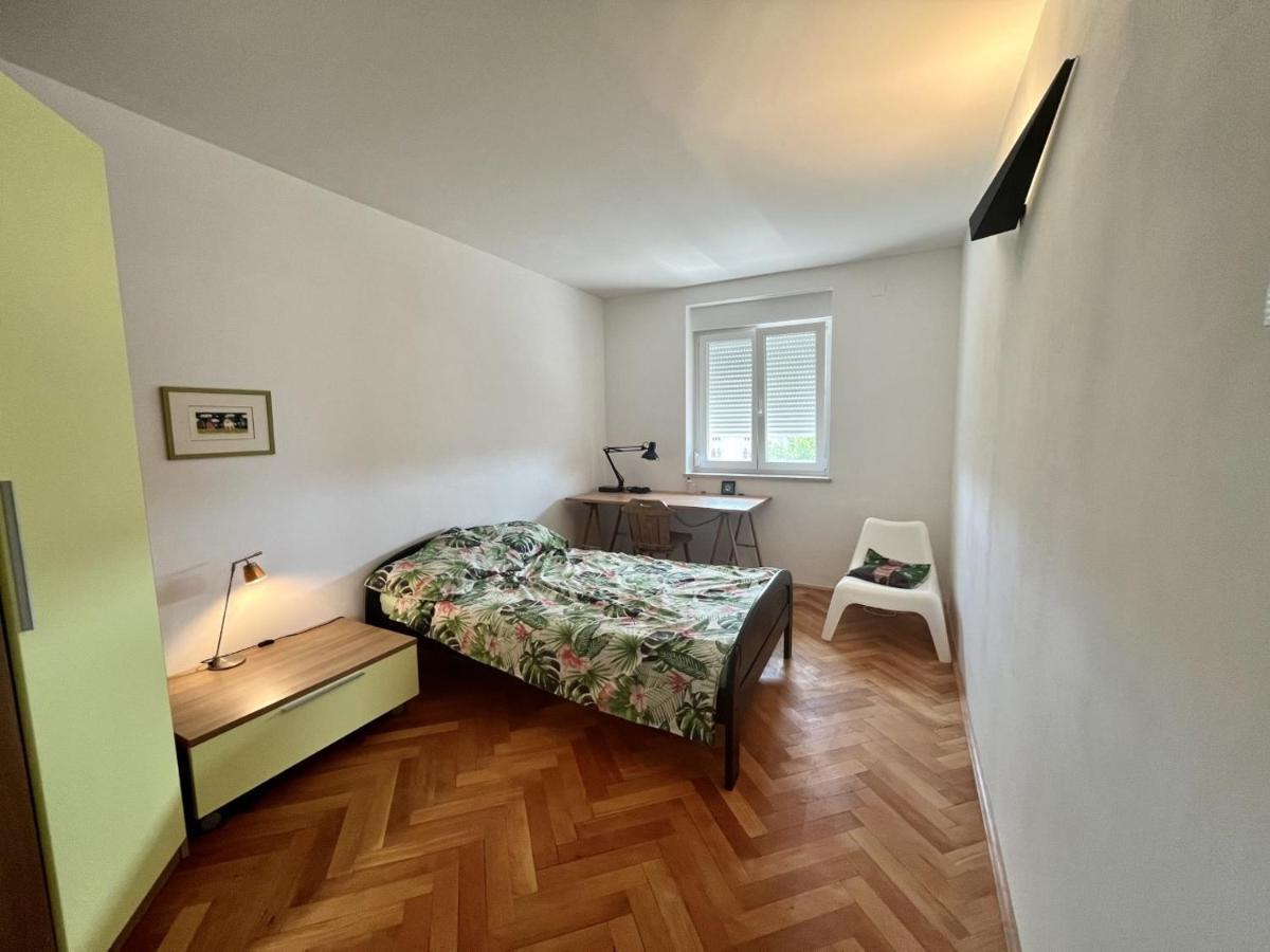 Zara Apartment Pula Exterior photo
